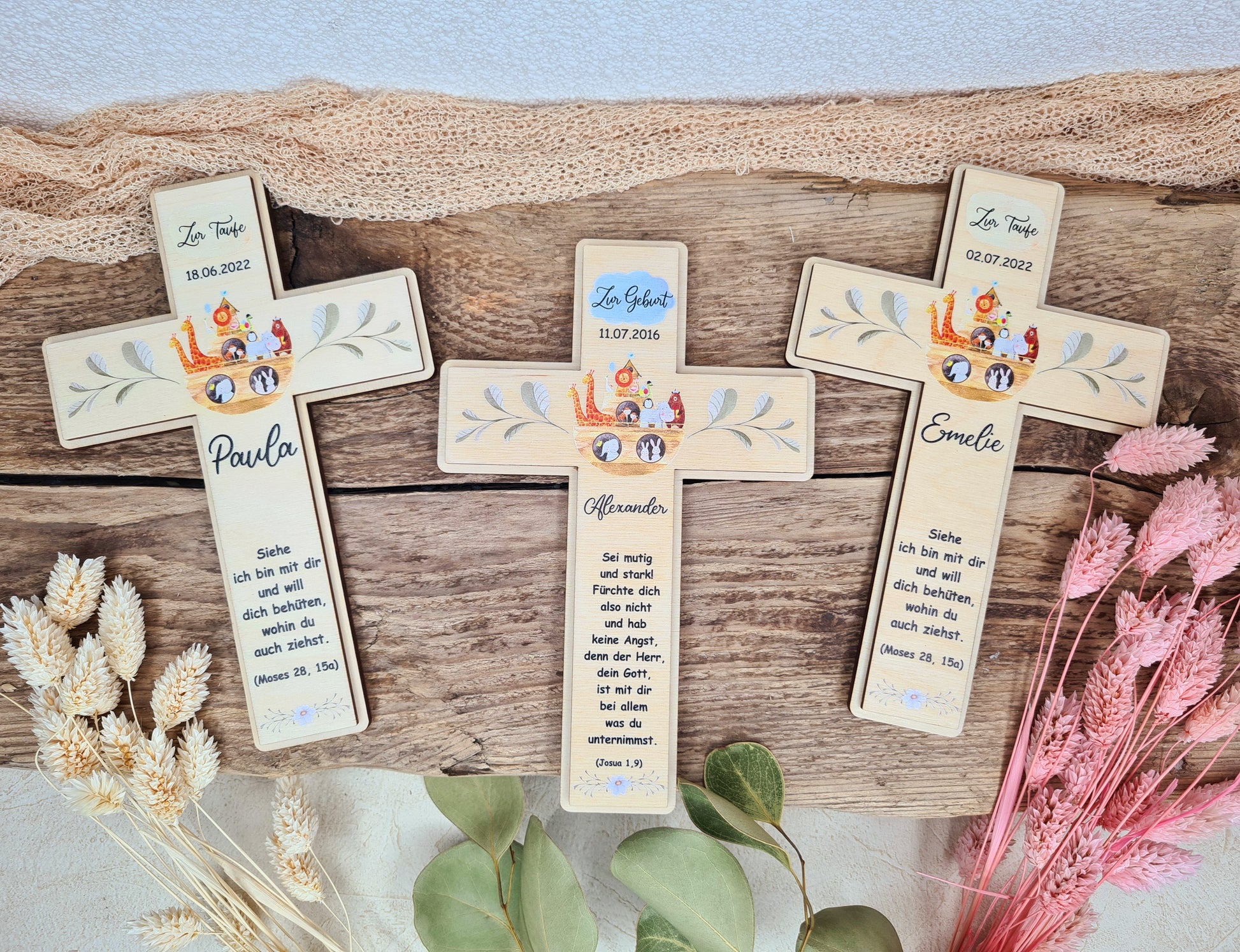 drei Holzkreuze - farbig bedruckt