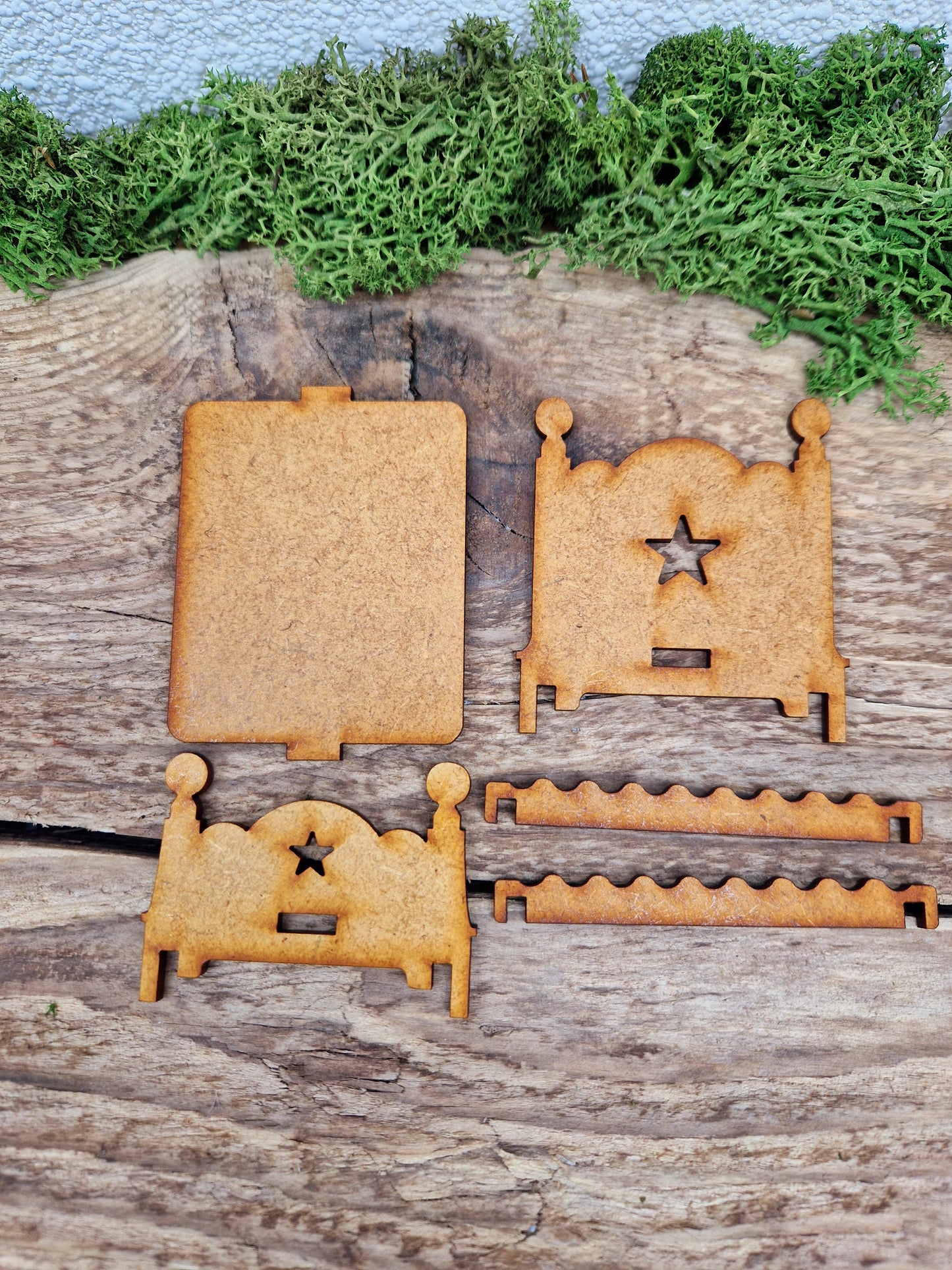 Wichtelbett in einzelteilen