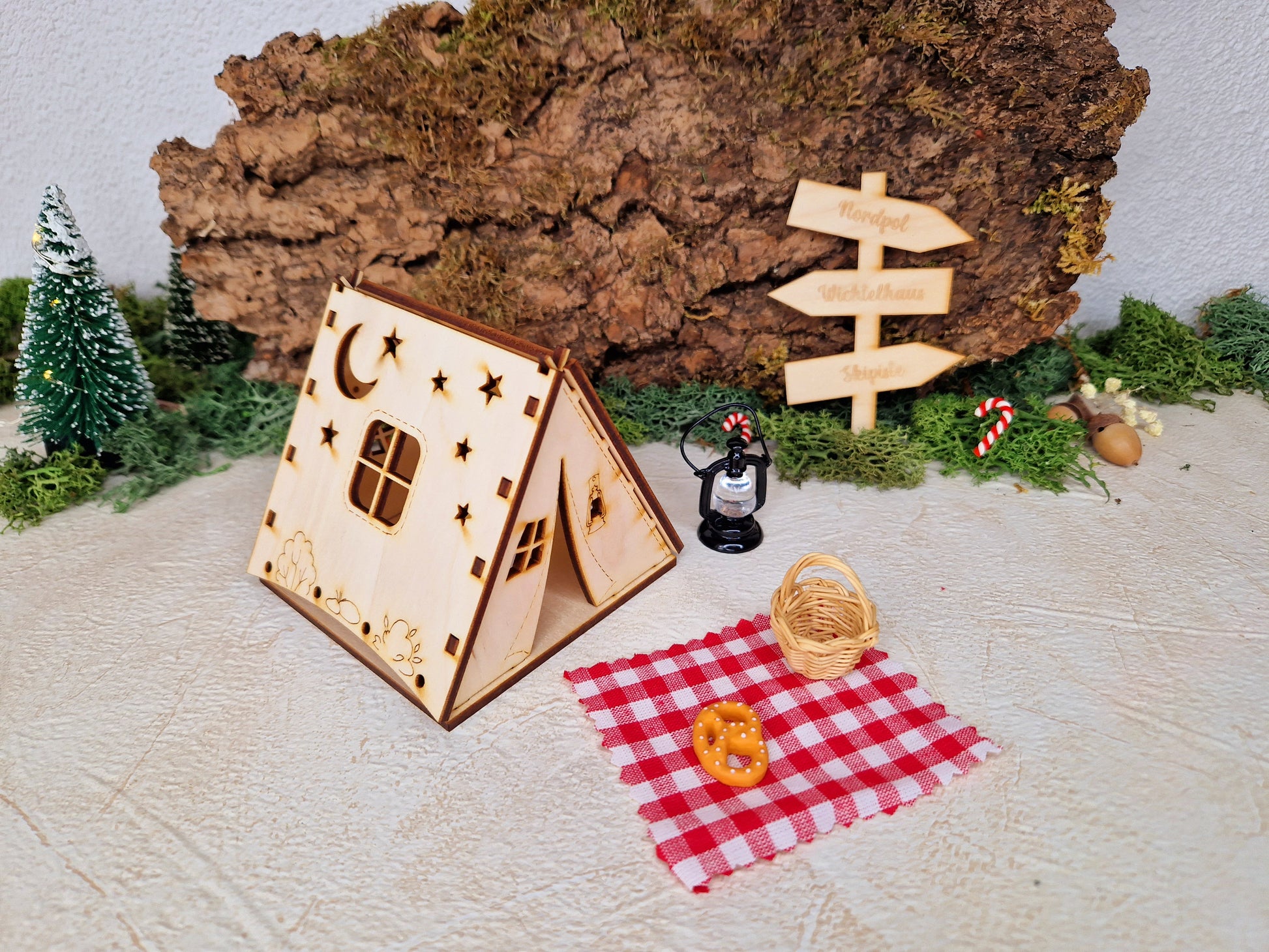 Wichtelzelt Holz mit Zubehör