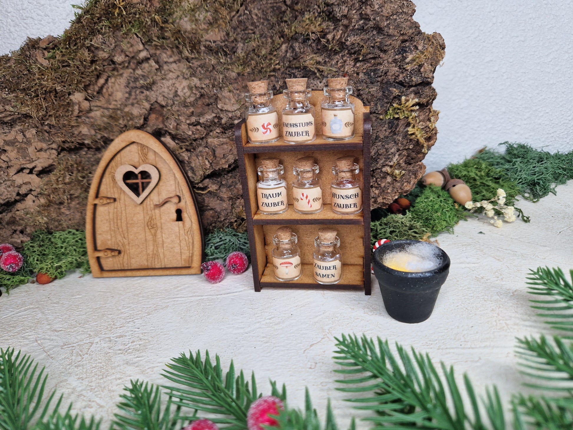 Wichtelregal groß mit Fläschchen